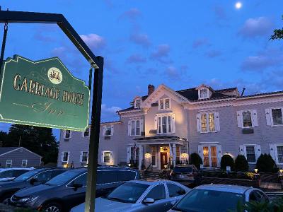 The Carriage House Inn