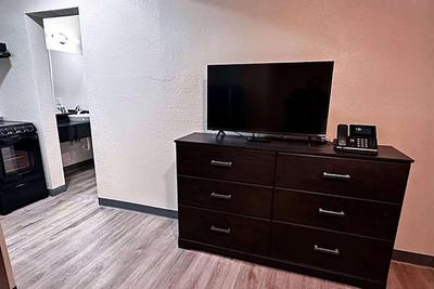 Studio City Suites A Travelodge By Wyndham