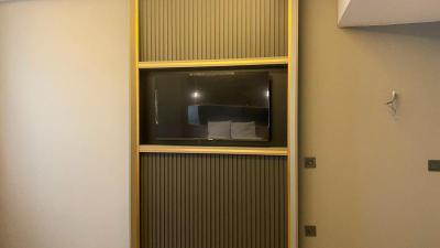 216 Ruby Suite