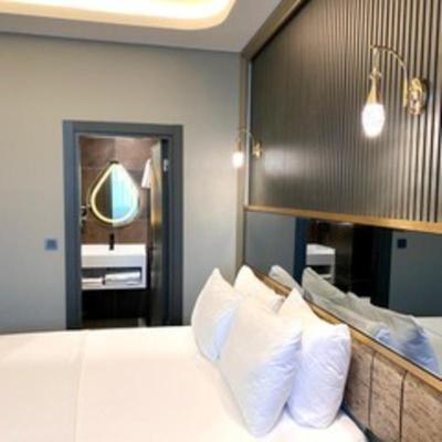 216 Ruby Suite