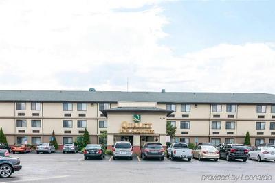 Quality Inn & Suites Detroit Metro Airport