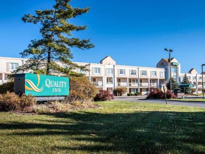 Quality Inn Airport Holland