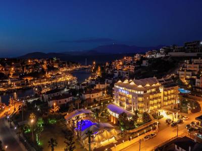 Sisus Marina Çeşme