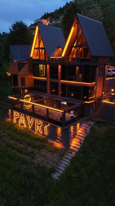 Pavri Suit Bungalow