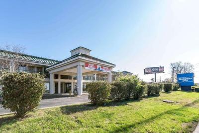Studio 6 Suites Louisville KY Airport Expo Center
