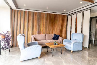 Royal Luxury Hotel