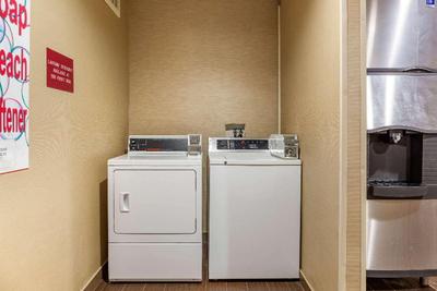 Comfort Suites (Dover)