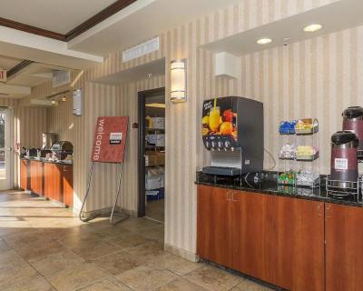 Comfort Suites (Seaford)
