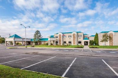 Cayuga Blu Hotel