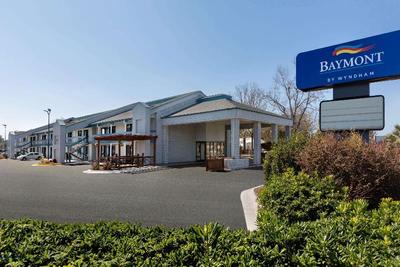 Baymont Inn & Suites Wilmington NC