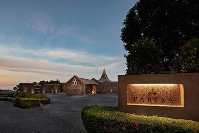 Paresa Resort