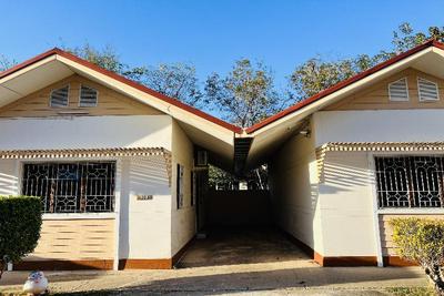 Ruentara Resort & Villa By Zuzu