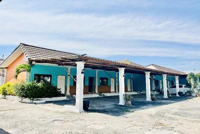 Paradise Resort Buriram By Zuzu