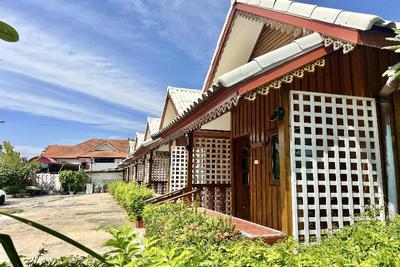 Paradise Resort Buriram By Zuzu
