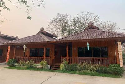 Phra Chan Khiang Dao Resort By Zuzu