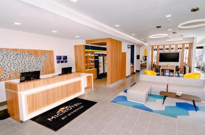 Microtel Inn & Suites By Wyndham Newark NY