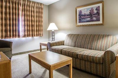 MainStay Suites Cedar Rapids