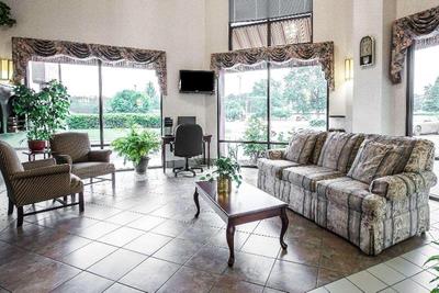 Econo Lodge South Raleigh