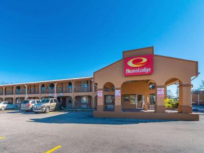 Econo Lodge San Marcos University Area