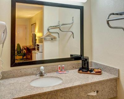 Econo Lodge Laurel Racetrack