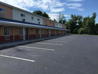 Econo Lodge (Mechanicsburg)