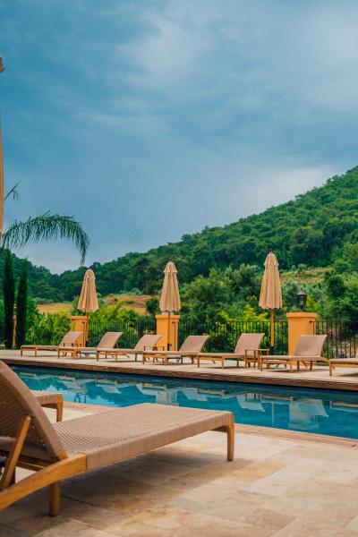 Theremotehotel