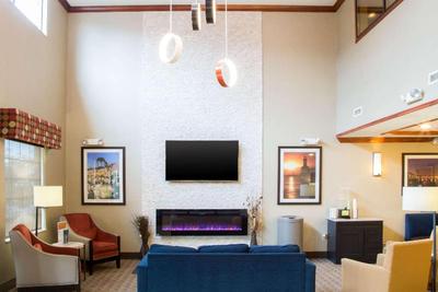 Comfort Suites Grand Rapids South