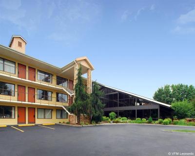Quality Inn & Suites Sevierville - Pigeon Forge