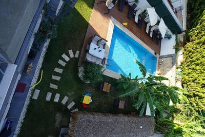 Ruwais Hotel