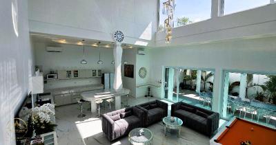 STARLAND Luxury Pool Villa Pattaya Walking Street