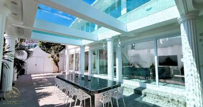 STARLAND Luxury Pool Villa Pattaya Walking Street