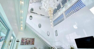 STARLAND Luxury Pool Villa Pattaya Walking Street