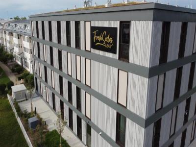 Freshsuites & Bar