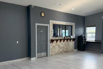 Super 8 By Wyndham Fort Wayne