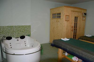Emerald Hotel Chonburi By Zuzu