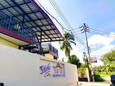 Resort Thalang By Zuzu