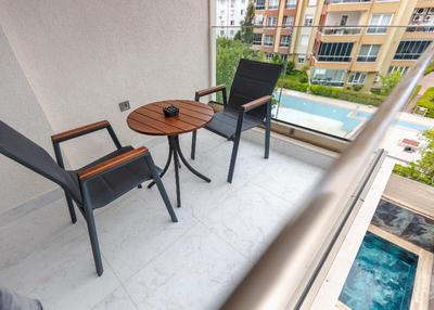 Los Suites