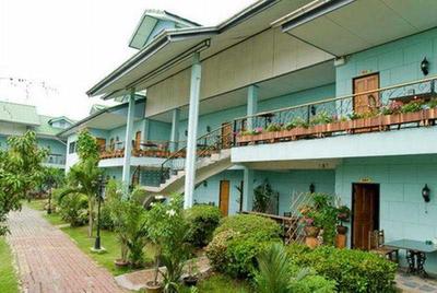 Hotel 13 Coins Airport Grand Resort