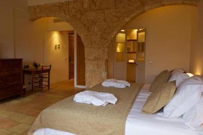Alcaufar Vell Hotel & Restaurant