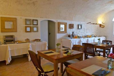 Alcaufar Vell Hotel & Restaurant