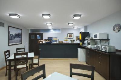 Hostal T4