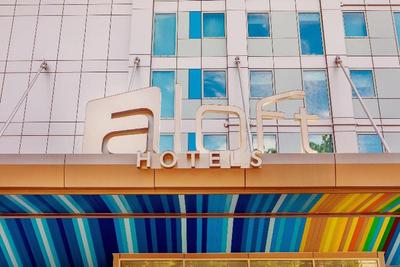 Aloft New York LaGuardia Airport