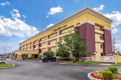 Comfort Inn & Suites Tulsa