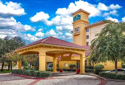 La Quinta Inn & Suites Dallas/North Central