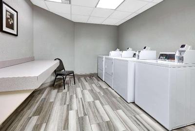 La Quinta Inn & Suites Dallas/North Central
