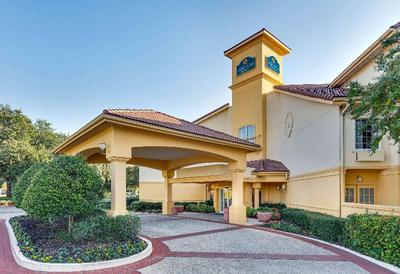 La Quinta Inn & Suites Addison Galleria Area