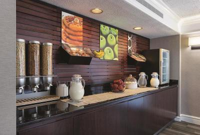 Quality Inn & Suites North Charleston Ashley P