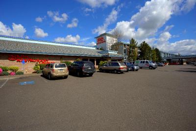 Sojourn Suites Portland Airport