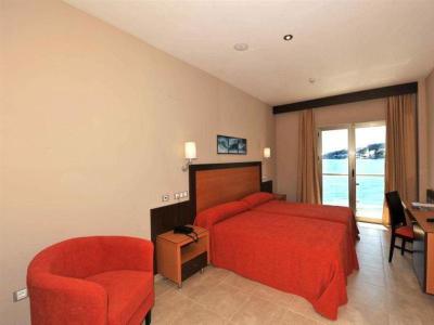 On Aleta Room