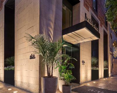 Hotel AKA Nomad